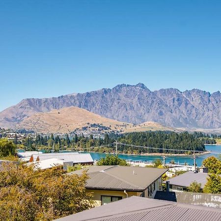 Toru - Eclectic Apartment With Delightful Lake Views Queenstown Exterior photo