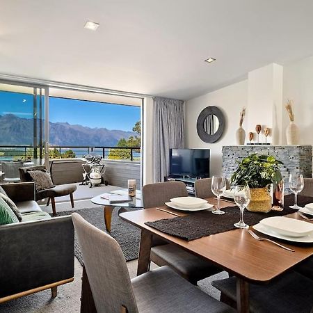 Toru - Eclectic Apartment With Delightful Lake Views Queenstown Exterior photo